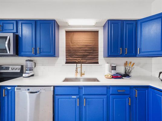 Interior, Kitchen, Stainless Steel Appliances
