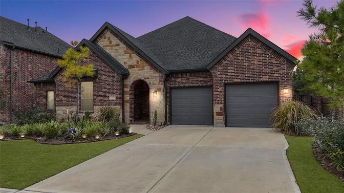 Attached, Exterior, Facade, Brick Facade, Brick Traditional