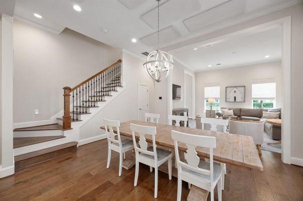 Chandelier, Dining room, Interior, Living room, Pendant Lights, Recessed Lighting, Wood Texture Flooring