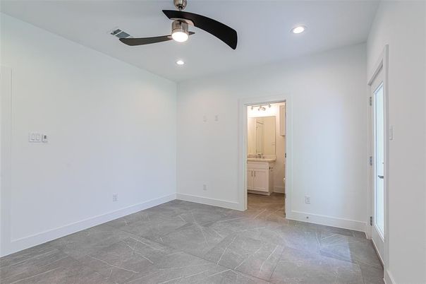 Bathroom, Empty room, Interior, Recessed Lighting