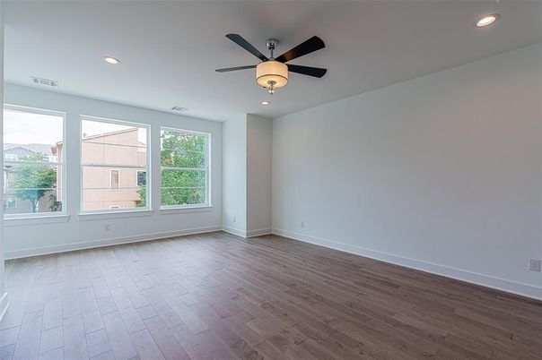 Empty room, Interior, Recessed Lighting, Wood Texture Flooring