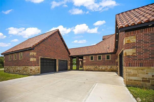 Attached, Exterior, Facade, Brick Facade, Brick Traditional