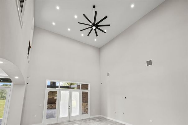 Empty room, Interior, Pendant Lights, Recessed Lighting