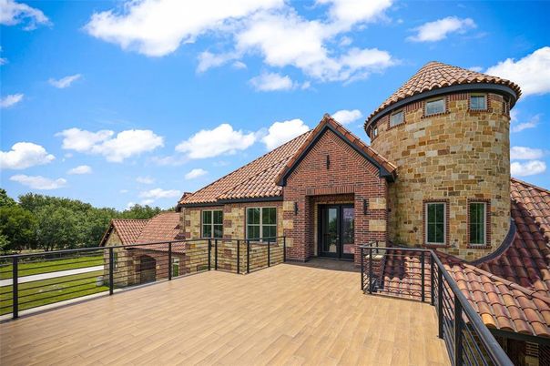 Exterior, Facade, Brick Facade, Mediterranean