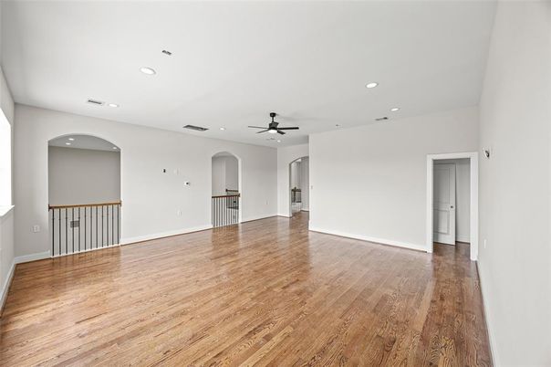Empty room, Interior, Recessed Lighting, Wood Texture Flooring