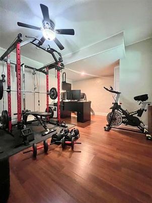 Fitness Equipment, Interior, Recessed Lighting, Wood Texture Flooring