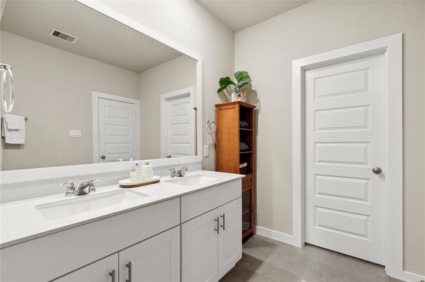 Bathroom, Dual Sink Vanities, Interior