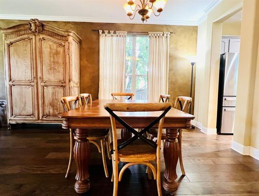 Chandelier, Dining room, Interior, Wood Texture Flooring