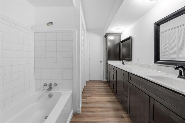 Bathroom, Dual Sink Vanities, Interior, Wood Texture Flooring
