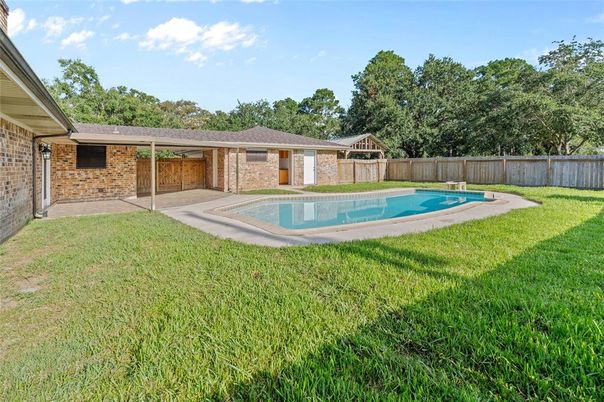 Backyard, Exterior, Pool