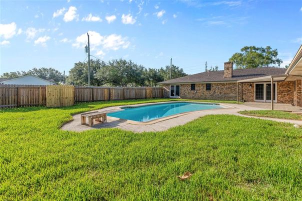 Backyard, Exterior, Pool