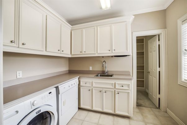 Interior, Washer