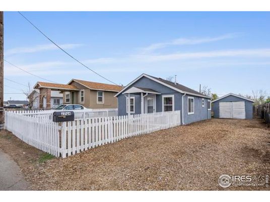 Backyard, Detached Garage, Exterior