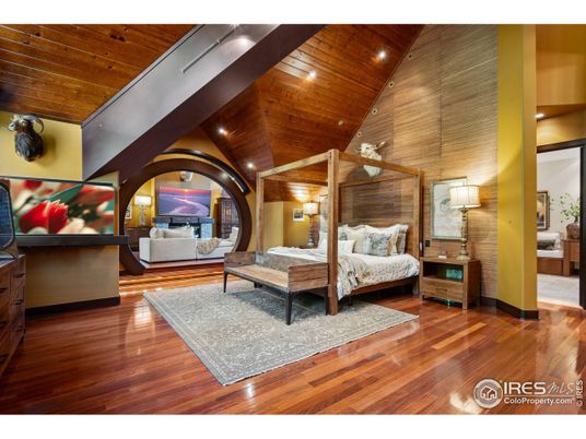 Bedroom, Interior, Recessed Lighting, Wooden Beams, Wooden Ceilings, Wood Texture Flooring