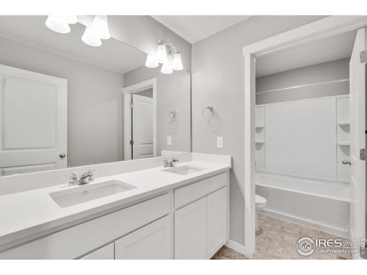 Bathroom, Dual Sink Vanities, Interior