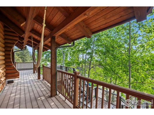 Exterior, Wooden Beams