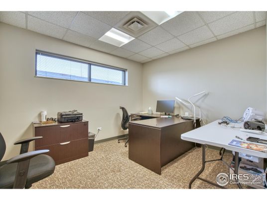 Home Office, Interior