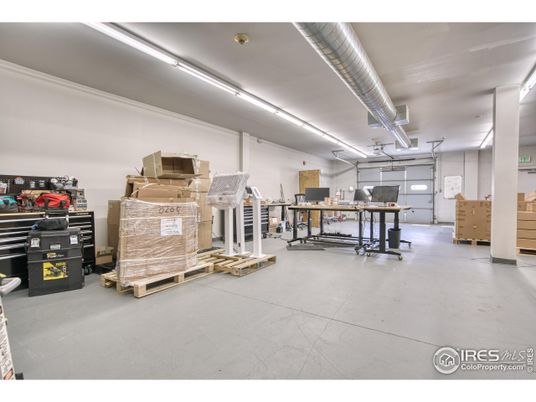 Garage, Interior