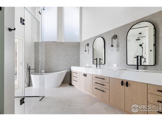 Bathroom, Dual Sink Vanities, Free Standing Baths, Interior