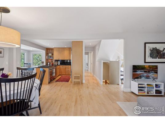 Dining room, Interior, Kitchen, Pendant Lights, Recessed Lighting, Wood Texture Flooring