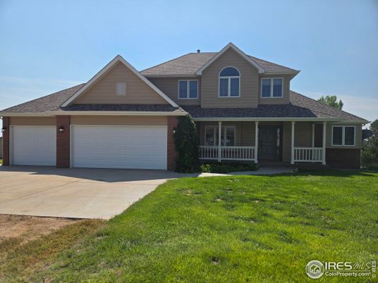 Attached, Exterior, Facade, Brick Facade, American Craftsman