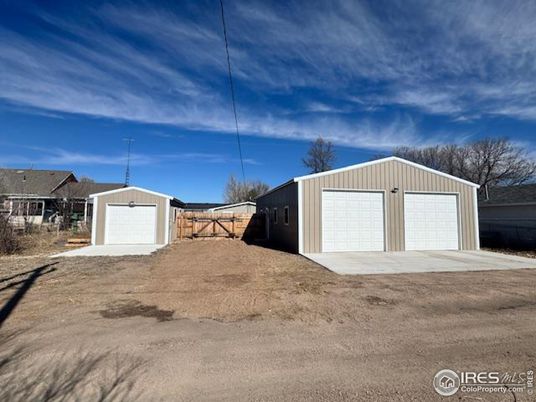 Backyard, Detached Garage, Exterior