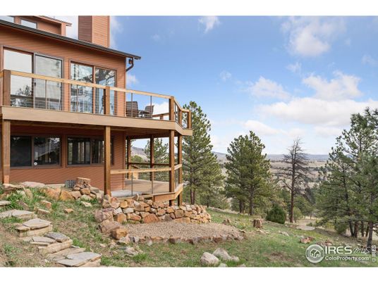 Backyard, Exterior, Facade, Modern