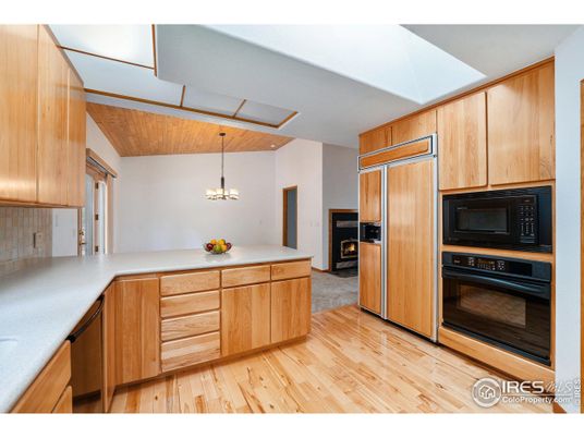 Chandelier, Interior, Kitchen, Wood Texture Flooring