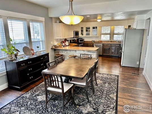 Dining room, Interior, Kitchen, Pendant Lights, Wood Texture Flooring