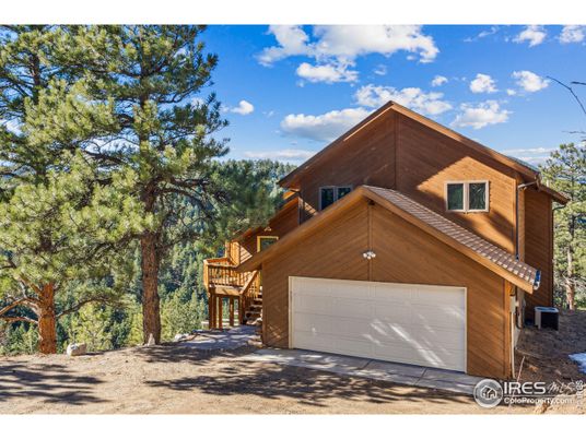 Attached, Exterior, Facade, Log Home