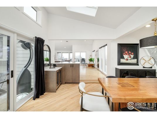 Dining room, Interior, Kitchen, Recessed Lighting, Wood Texture Flooring