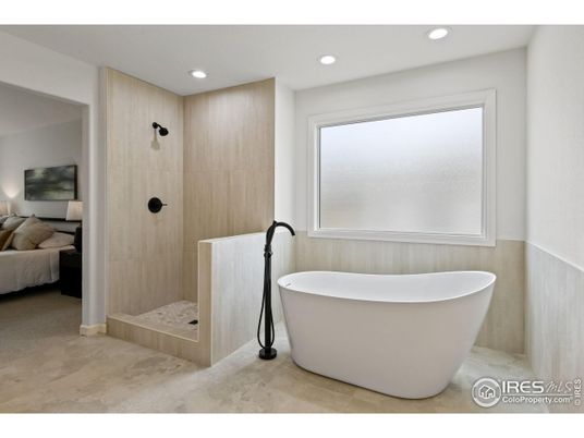 Bathroom, Bedroom, Free Standing Baths, Interior, Recessed Lighting