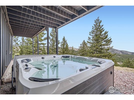 Exterior, Hot Tub