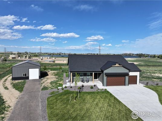 Attached, Exterior, Facade, Ranch