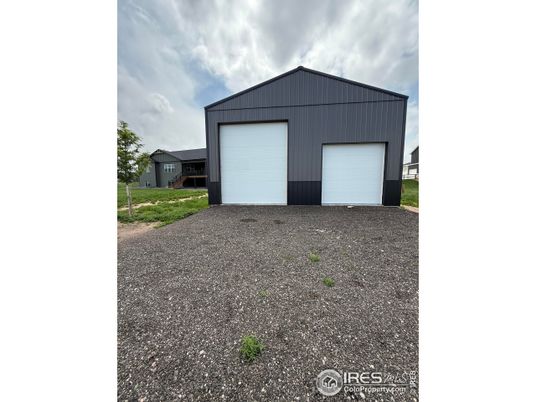 Detached Garage, Exterior