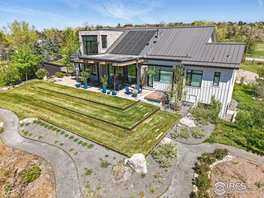 Backyard, Exterior, Facade, Cape Cod