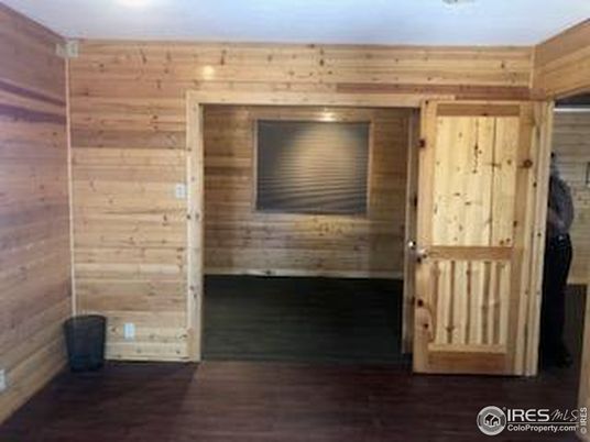 Empty room, Interior, Wood Texture Flooring, Wooden Walls