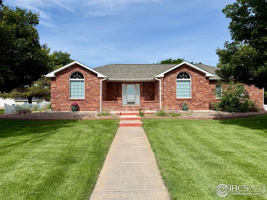 Exterior, Facade, Brick Facade, Ranch