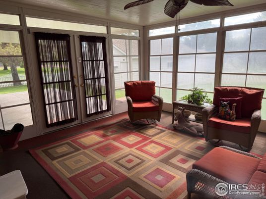 Interior, Sun Room, Water