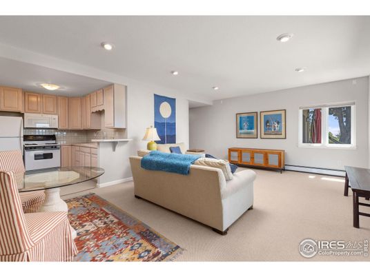 Interior, Kitchen, Living room, Recessed Lighting, Stainless Steel Appliances