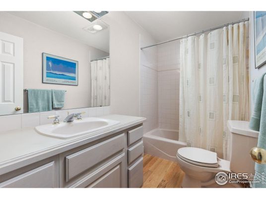 Bathroom, Interior, Recessed Lighting, Wood Texture Flooring