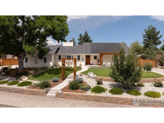 Attached, Exterior, Facade, Solar Panels, Ranch