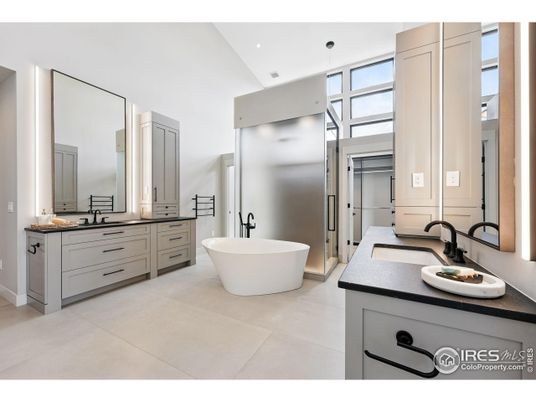 Bathroom, Dual Sink Vanities, Free Standing Baths, Interior, Recessed Lighting