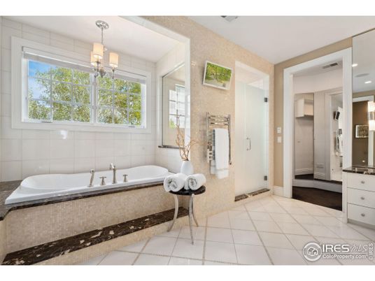 Bathroom, Interior, Pendant Lights, Recessed Lighting