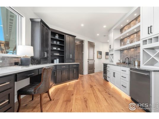Home Office, Interior, Kitchen, Recessed Lighting, Wood Texture Flooring