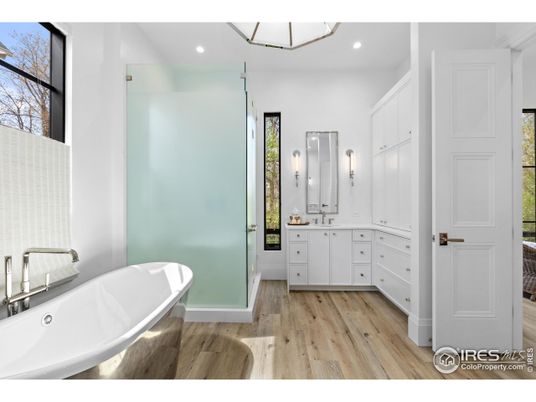 Bathroom, Free Standing Baths, Interior, Recessed Lighting, Wood Texture Flooring