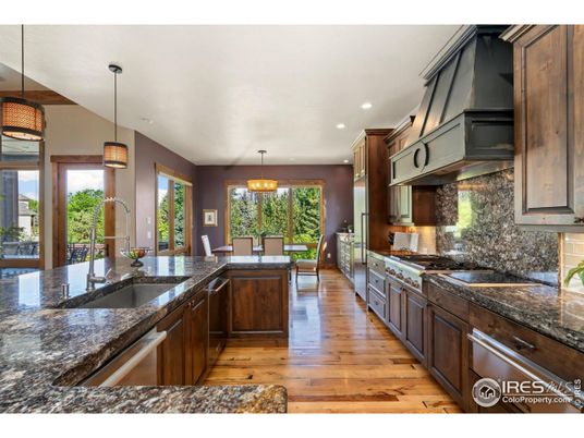 Chandelier, Dining room, Interior, Kitchen, Pendant Lights, Recessed Lighting, Wood Texture Flooring