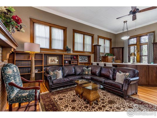 Interior, Kitchen, Living room, Pendant Lights, Wood Texture Flooring
