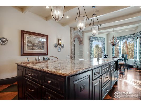 Chandelier, Dining room, Interior, Kitchen, Pendant Lights, Recessed Lighting, Wood Texture Flooring