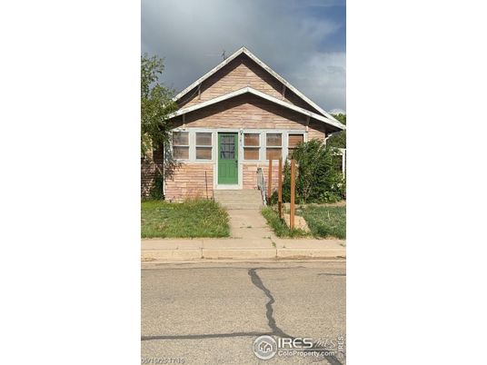 Exterior, Facade, American Craftsman